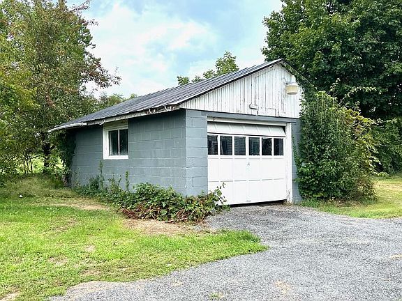 2nd image of 3307 Orrstown Rd