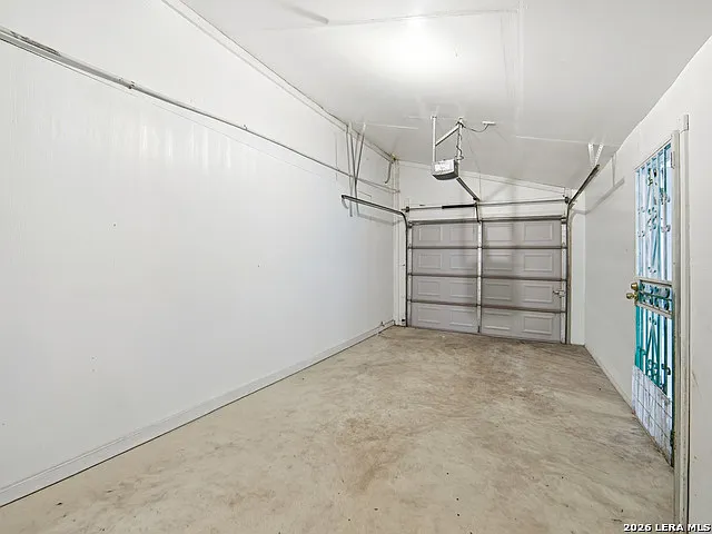 1301 S Palmetto — Photo 17