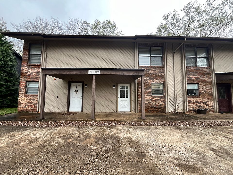 1st image of 2103 N East Oaks Dr #2103