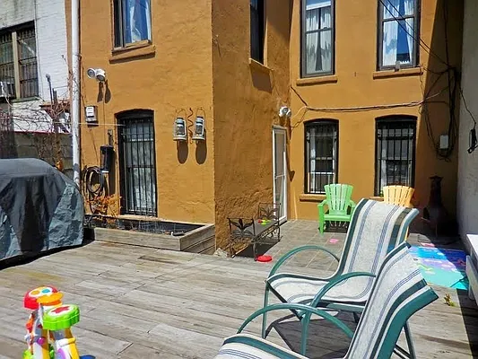 Rented by Peace of Mind Realty | media 23