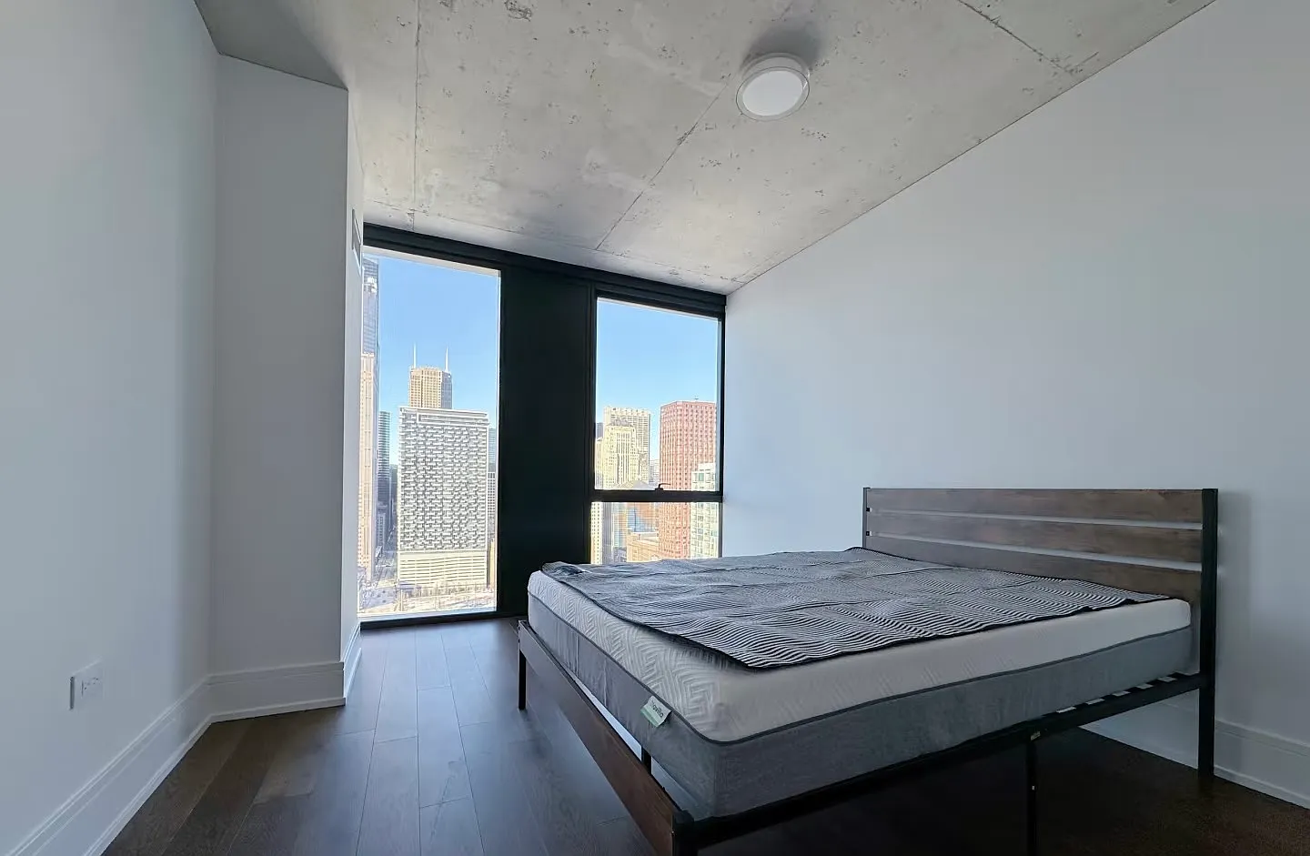 1 bed, 780 sqft, $2,700 — Photo 3