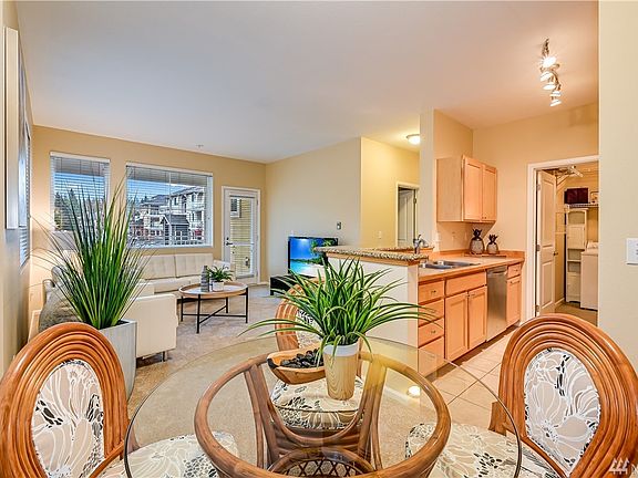 2nd image of 560 225th Ln NE APT B206