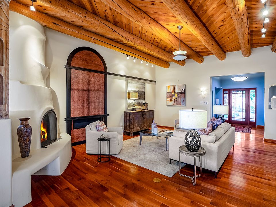 1st image of 115 Camino Cabo