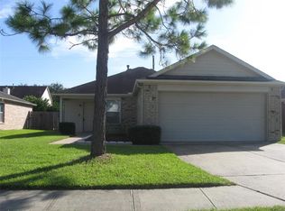 3011 Centennial Village Dr, Pearland, TX 77584
