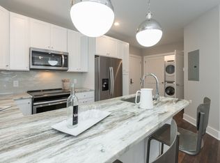 Washington Court, Philadelphia, PA 19144