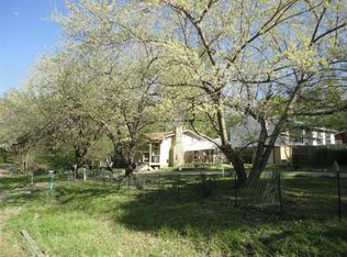 102 Griffith Bend Rd, Mabank, TX 75156