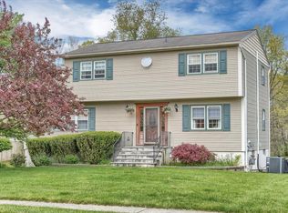 110 Barnes Rd, Washingtonville, NY 10992