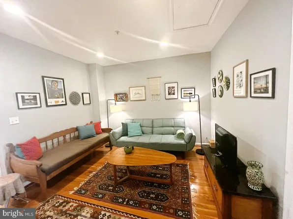 445 Manor Pl NW #3, Washington, DC 20010