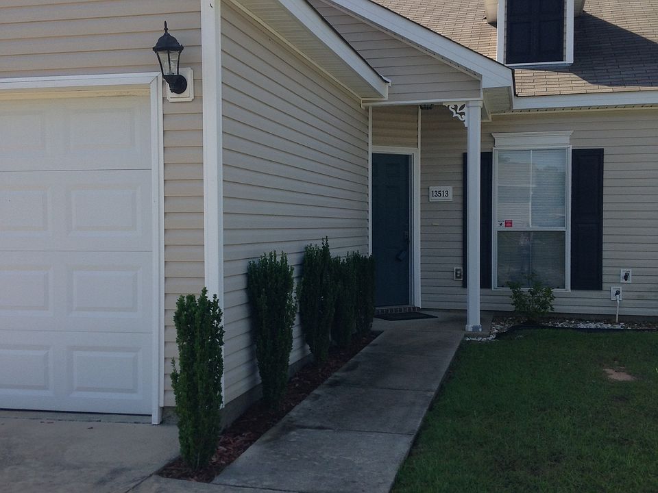 1st image of 13513 Laurel Oaks