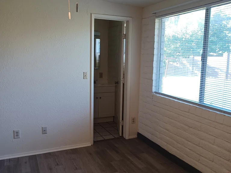 2032 Santa Catalina Dr — Photo 8
