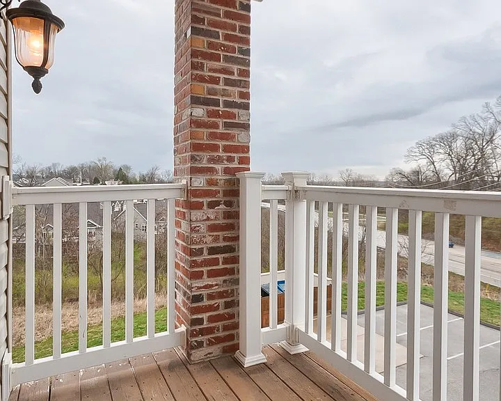 (065) Oakridge Apartments — Photo 14