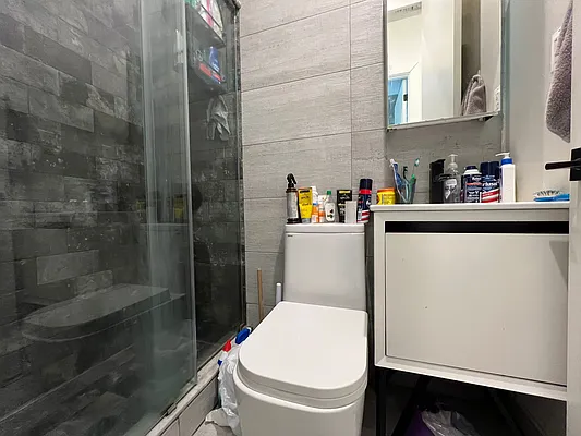 Rented by Pear NYC LLC | media 53