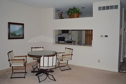4th image of 3413 Golden Ave