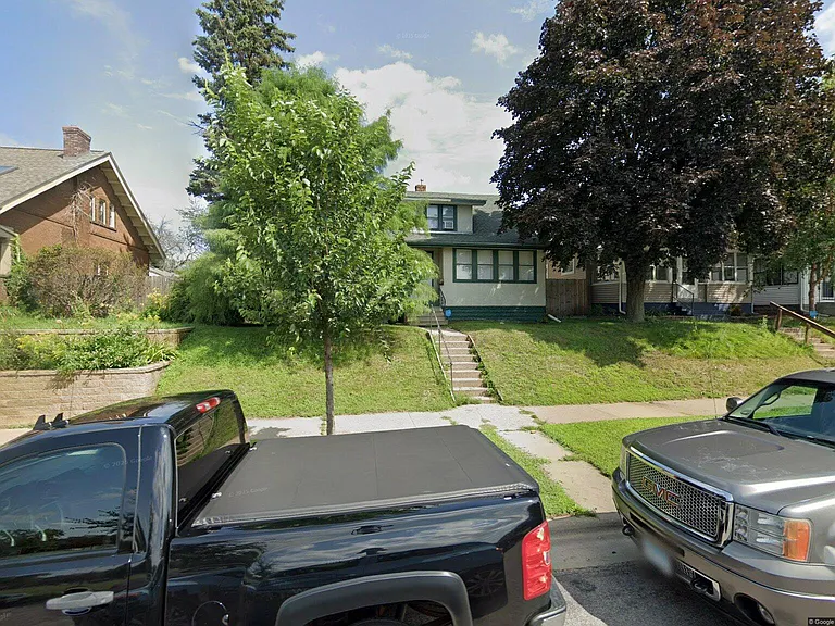 843 Ivy Ave E #1 — Photo 1