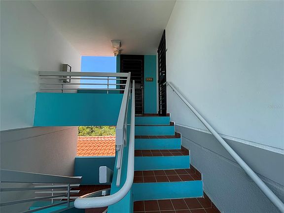 3rd image of 131 Chalet De La Plz #3