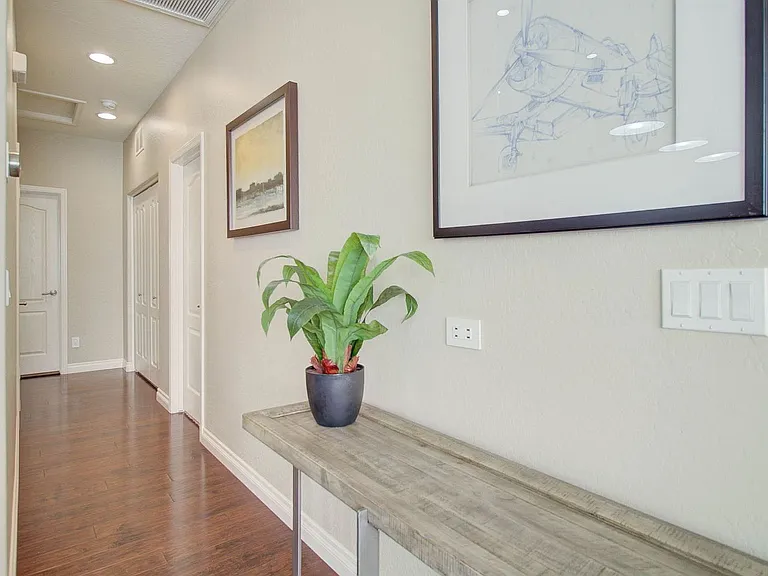 1833 W Periwinkle Way — Photo 21