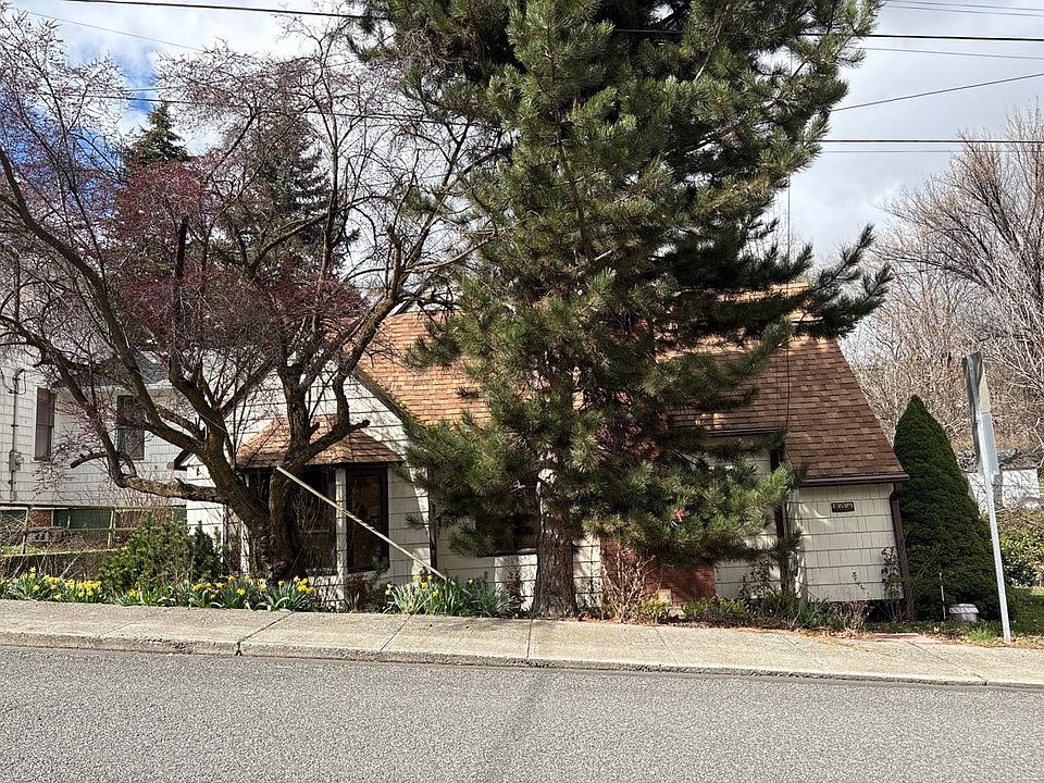 1st image of 904 S Mill St