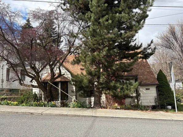 904 S Mill St, Colfax, WA 99111