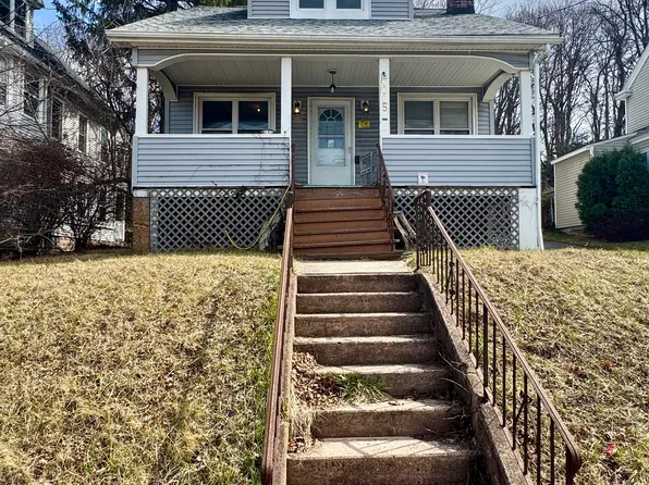1025 Townsend Avenue, New Haven, CT 06511