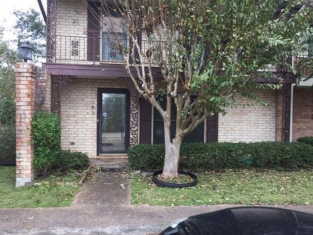 1st image of 3201 Sycamore Ave