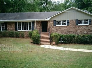 909 Skyview Ln, Birmingham, AL 35235