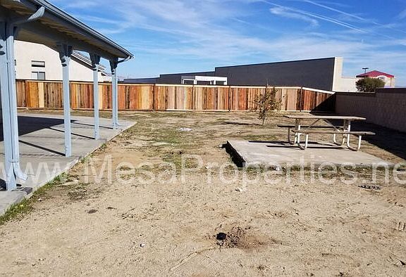 4th image of 12751 Snake River Dr