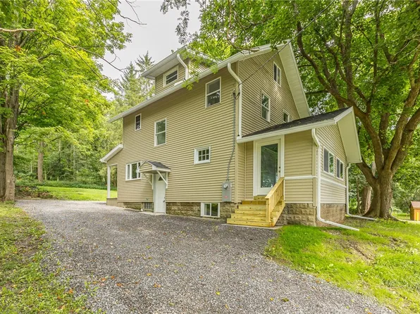 7313 Groveland Station Rd, Groveland, NY 14462