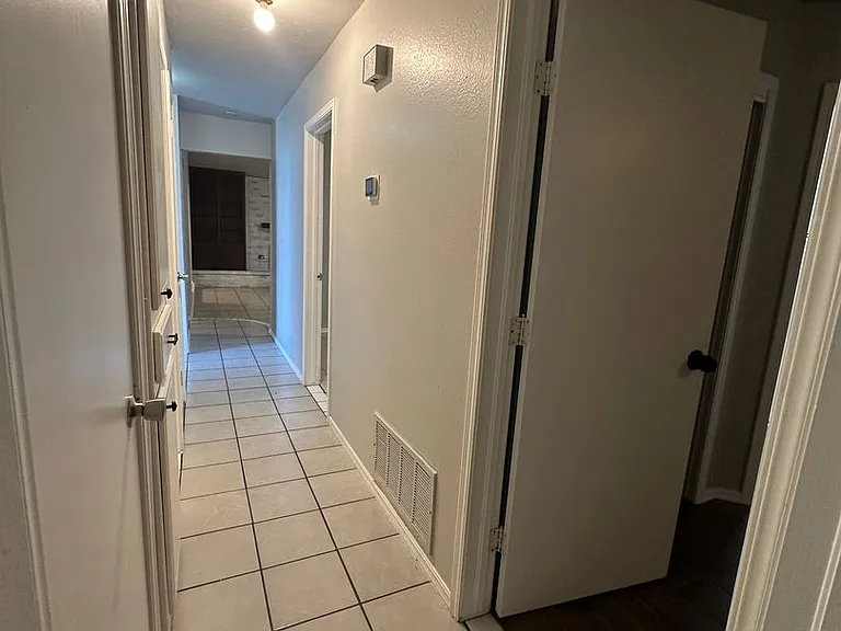 312 S Avery Dr — Photo 55