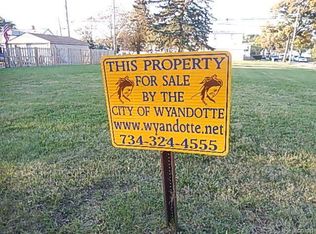 846 Pine St, Wyandotte, MI