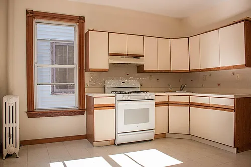 336 Centre St #3 Photo 1