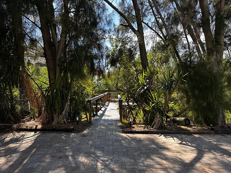 114 Haven Beach Dr — Photo 22