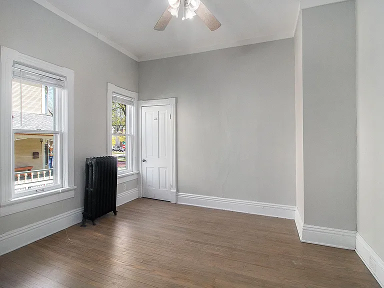 307 James Ave SE #309 — Photo 5