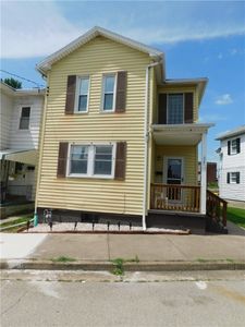 220 Irving Ave, Latrobe, PA, 15650