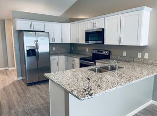 1075 N 170th Ave, Omaha, NE 68118