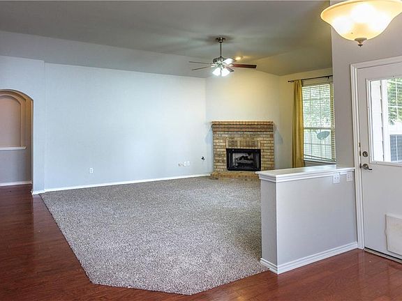 3rd image of 3214 Dawn Mesa Ct