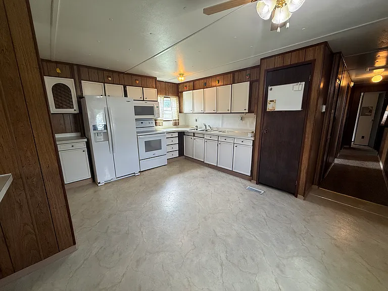 1522 Lincoln Ave — Photo 11