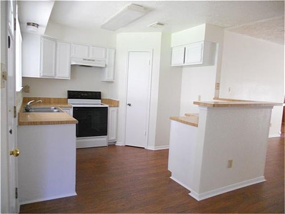 5th image of 1210 Strawberry Park Ln