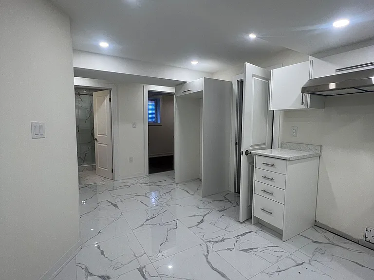 4 Lafleur Ct — Photo 3