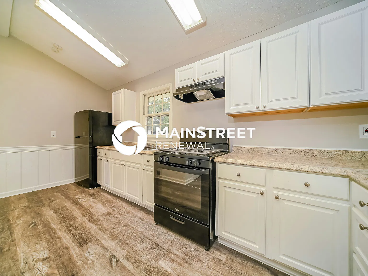 10 Foster Dr — Photo 4
