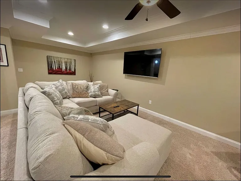 210 Brooks Dr — Photo 29