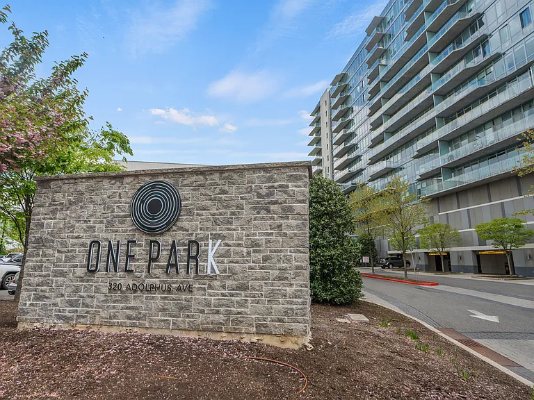 328 Adolphus Ave #606 — Photo 40