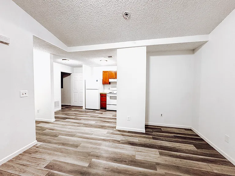 1703 N. 3rd St. Apartments — Photo 14
