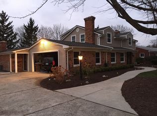 27815 Kendallwood Dr, Farmington Hills, MI 48334