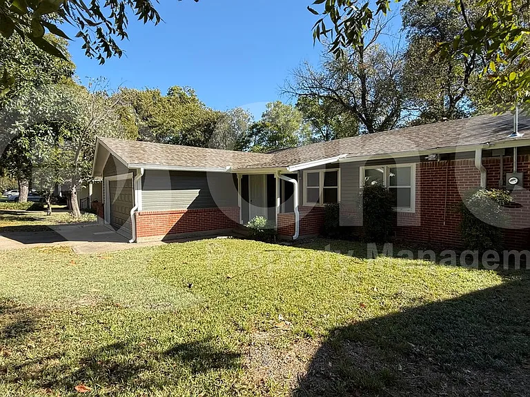 4014 Sun Valley Dr — Photo 3