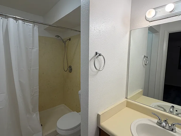 6625 E Golf Links Rd #2 — Photo 9