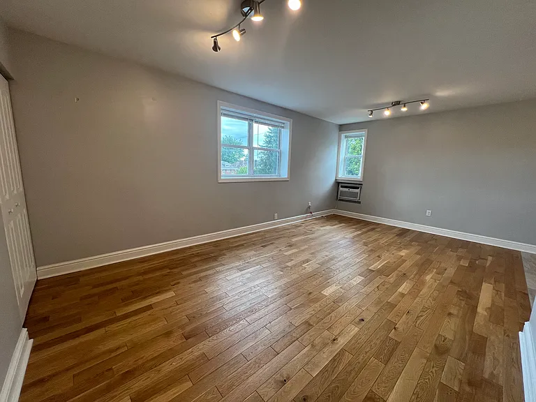 Penn Ave Properties — Photo 9