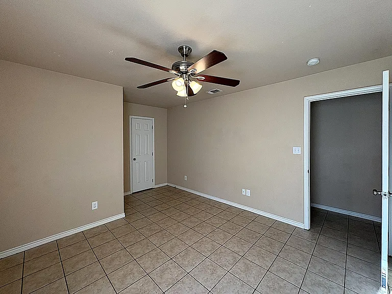 1305 Covey Ln #A — Photo 9