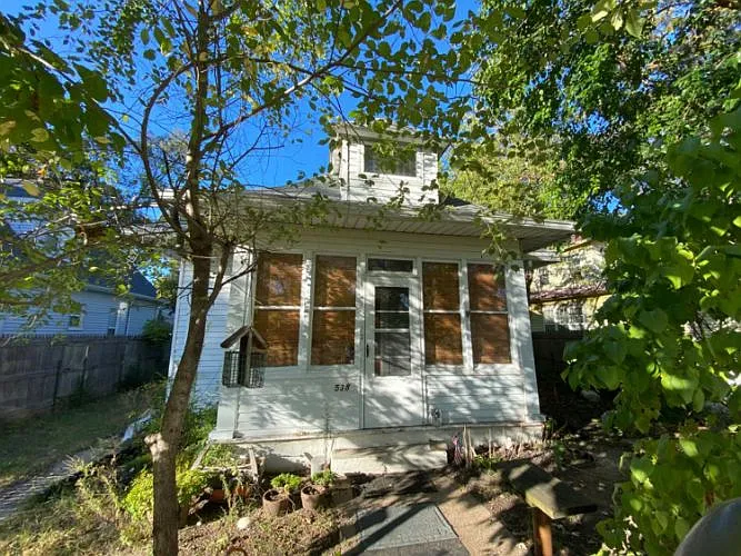 538 Holliday St photo 1
