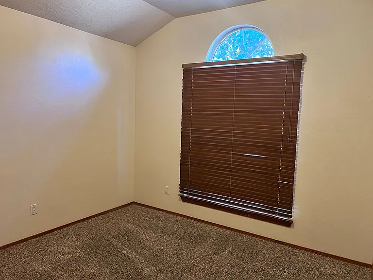9304 Saguaro St NW — Photo 9