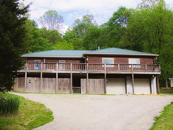 566 Pettit Rd